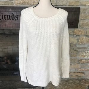 Women's American Eagle Ivory Sweater-Size m